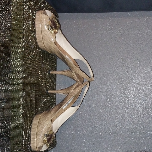 Oscar de la Renta Shoes - Elegant Tan Platform Heels